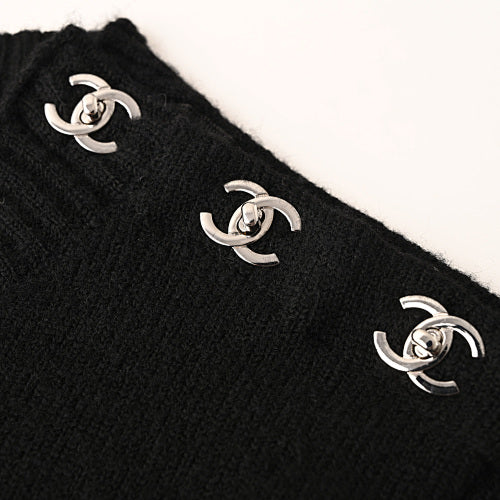 CHANEL Sweater